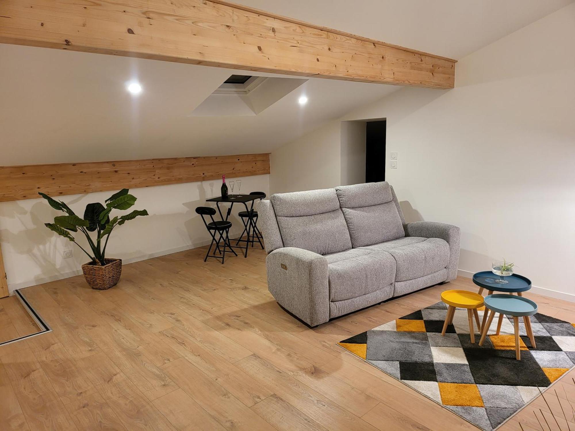Bel Appartement Mansarde Carcassonne Bagian luar foto
