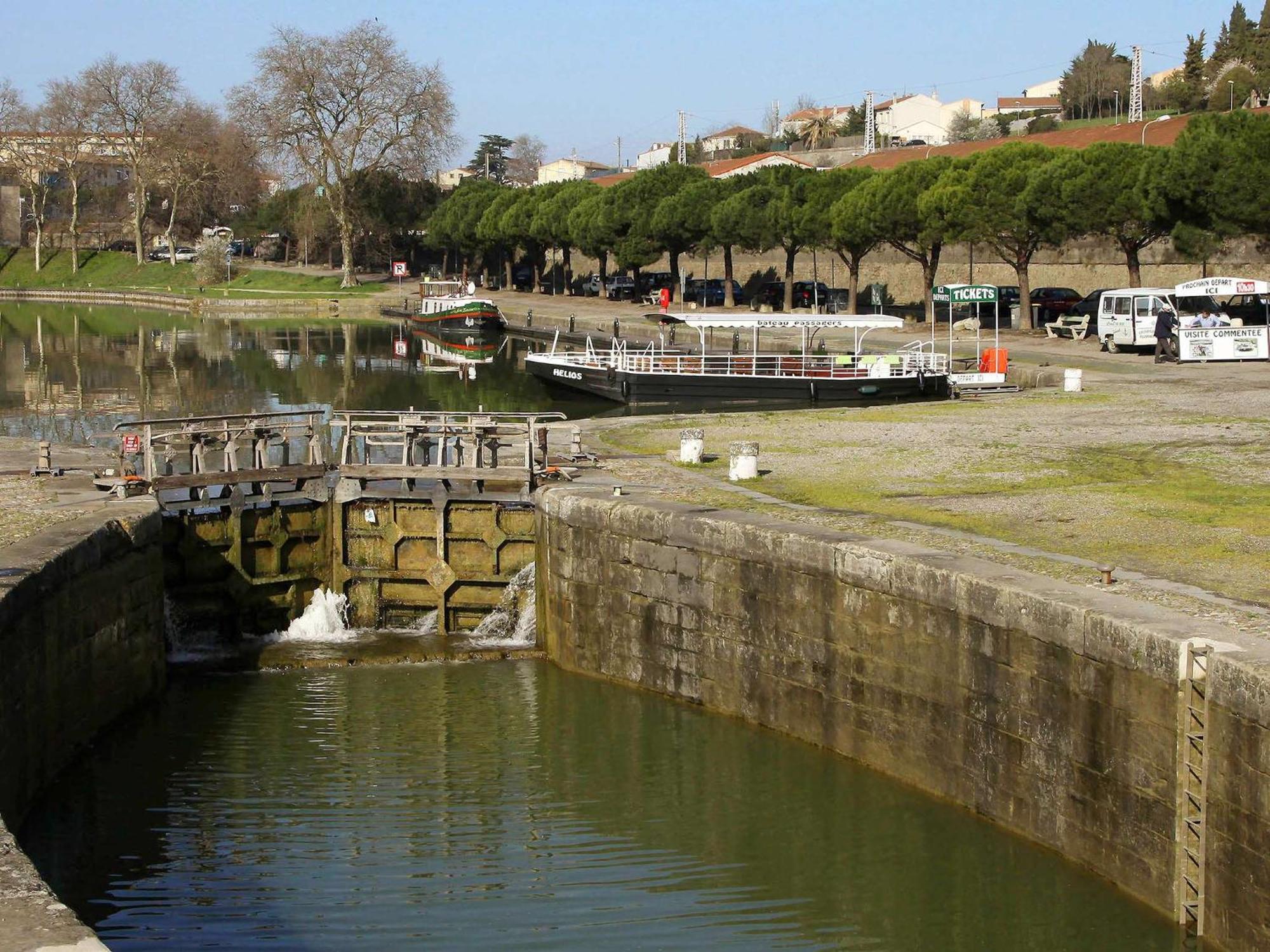 Bel Appartement Mansarde Carcassonne Bagian luar foto